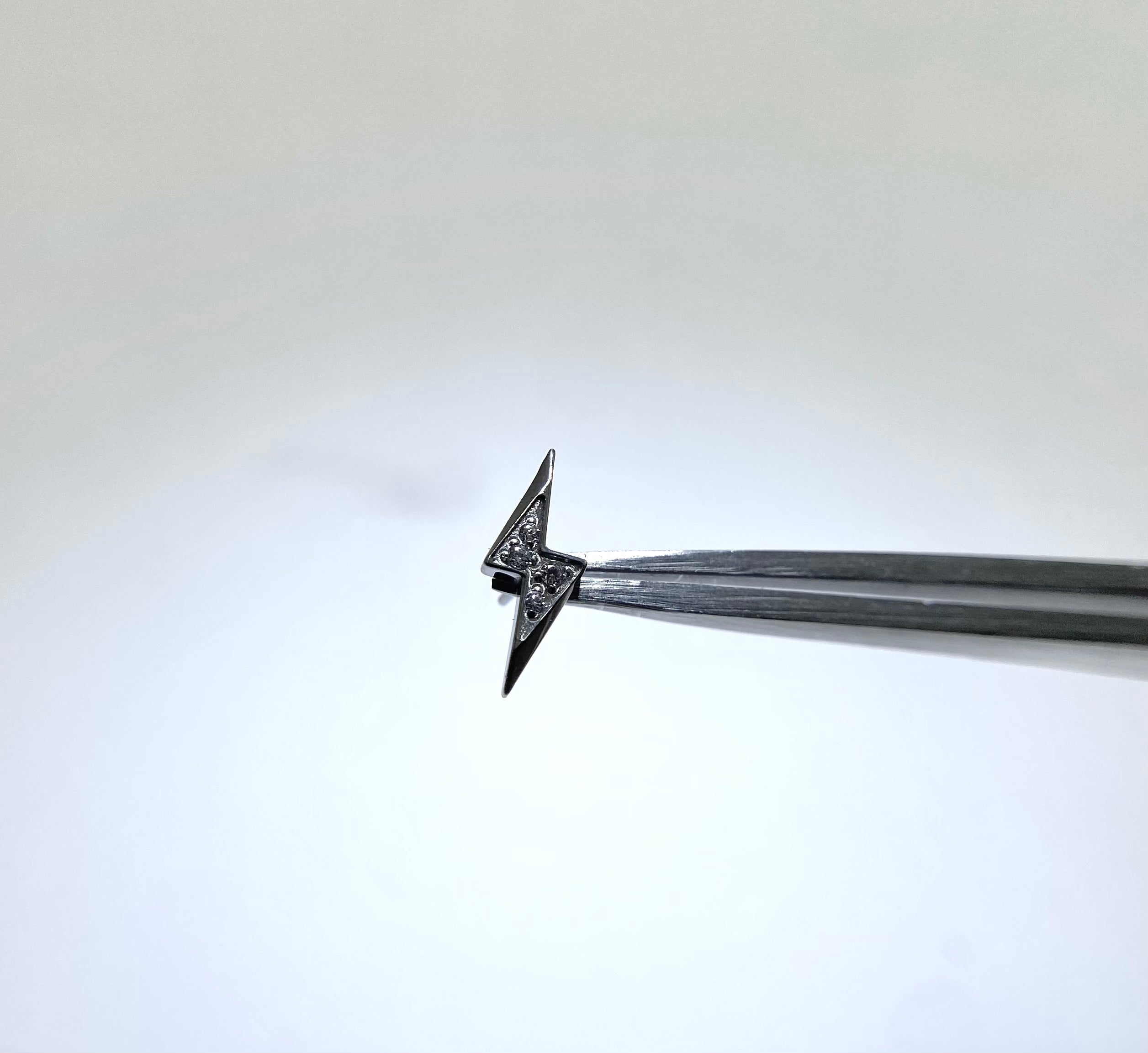 Titanium Gemmed Lightening Bolt Threadless End