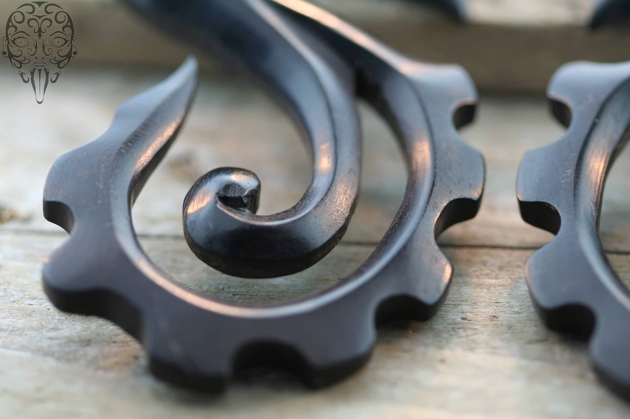 Ebony Wood Paisley Hanging Design - 1/2"