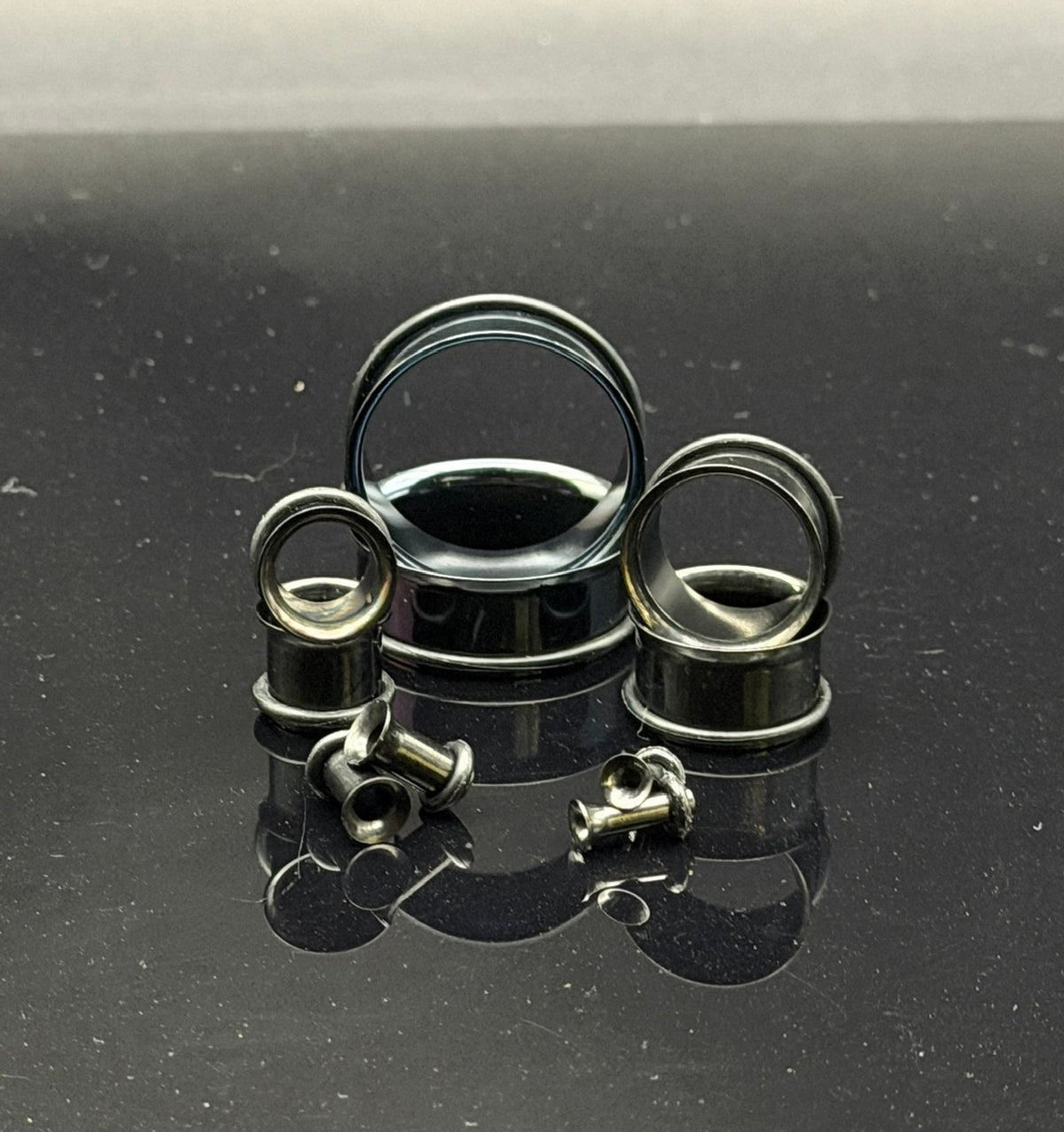 Single Flare Surgical Steel Black PVD Eyelets